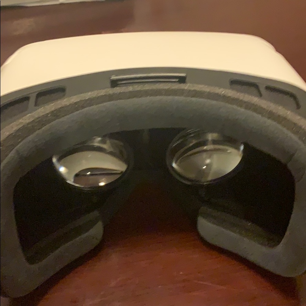 VR - Picture 3 of 5